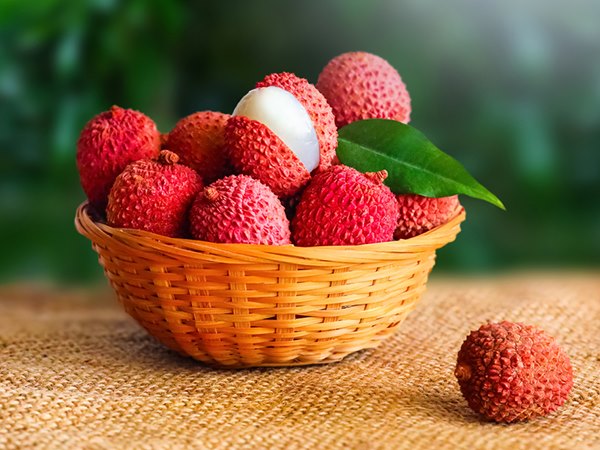 Nhìn thấy quả vải ẩn ý sự phong phú thịnh vượng?